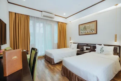 Camera Superior con Letto Matrimoniale o Letti Singoli e Vista Città — Thang Long Opera Hotel